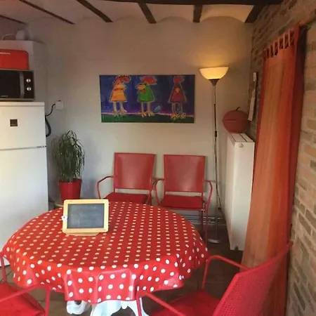 La Petite Maison Montleban Exterior photo